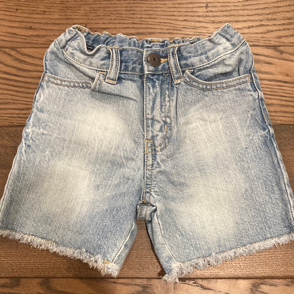 2T baby B’gosh denim shorts